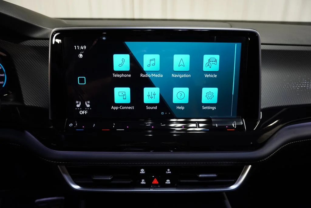 New 2026 Deep Black Volkswagen 2.0T SEL R-Line Black image 14