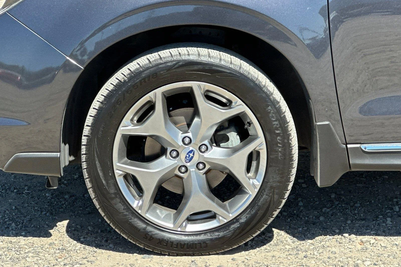 Used 2018 Crystal Black Silica Subaru Touring image 27