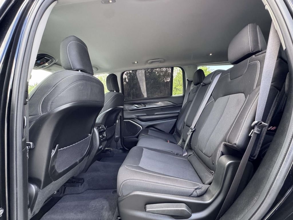Used 2021 Black Jeep Laredo image 14
