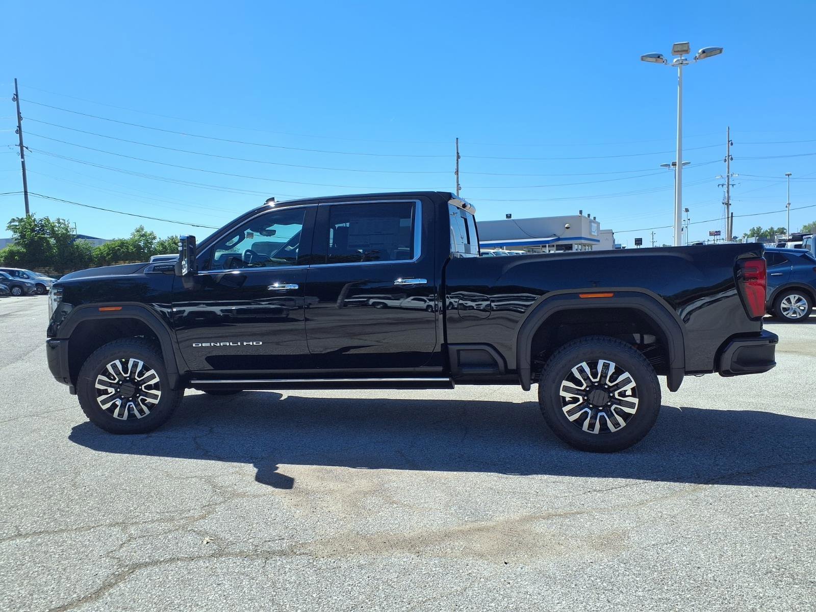 New 2026 Onyx Black GMC Denali Ultimate image 24
