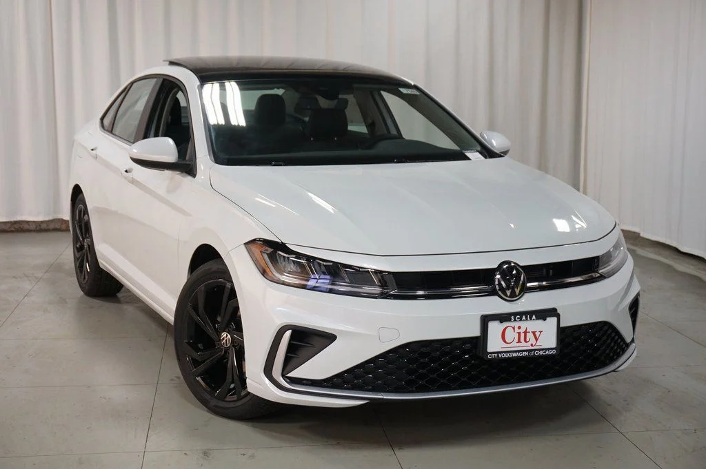 New 2026 Opal White Volkswagen 1.5T SE image 4