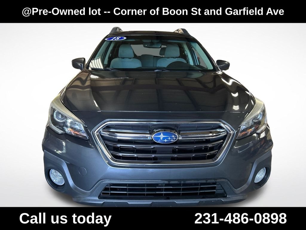 Used 2018 Gray Subaru 2.5i Premium image 8