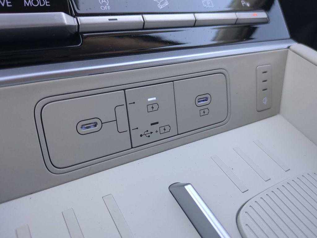 New 2026 White Hyundai Calligraphy FWD image 28