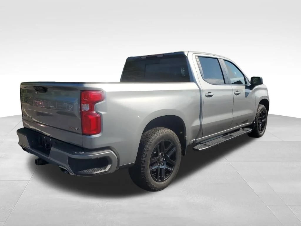 Used 2024 Gray Chevrolet RST image 7