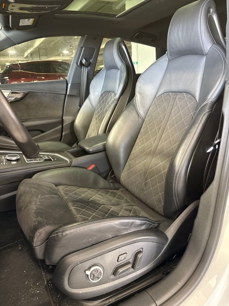 Used 2019  Audi Premium Plus image 10