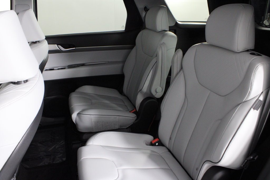 Certified Used 2025 Silver Hyundai SEL image 22
