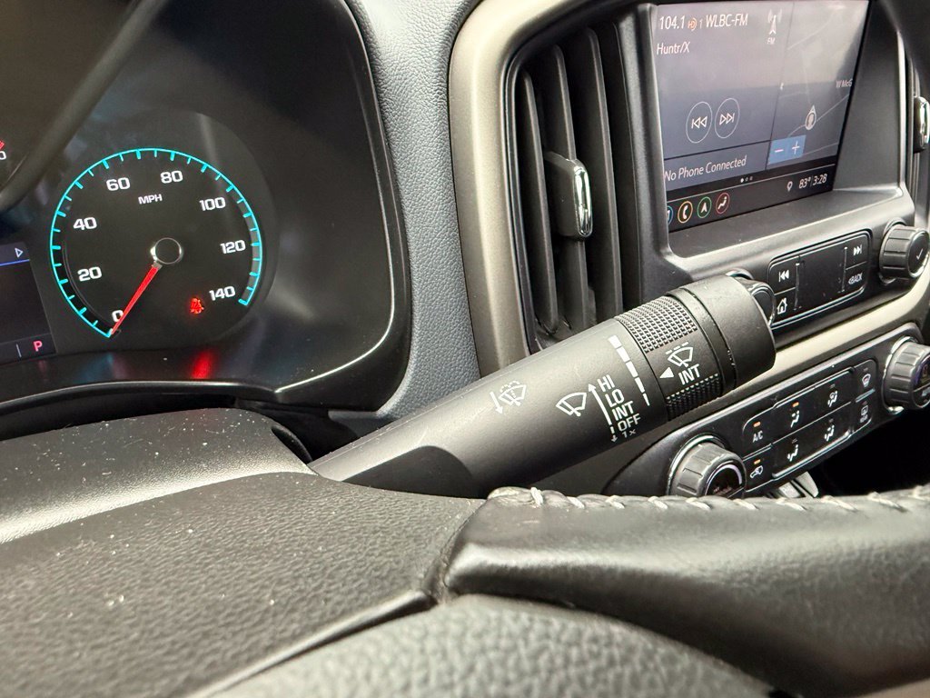 Used 2021 Blue Chevrolet Z71 image 46