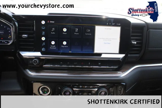 Used 2022 White Chevrolet LT image 29