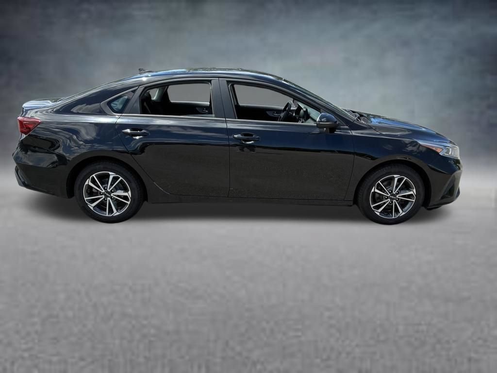 2022 Kia FORTE LXS - Photo 7