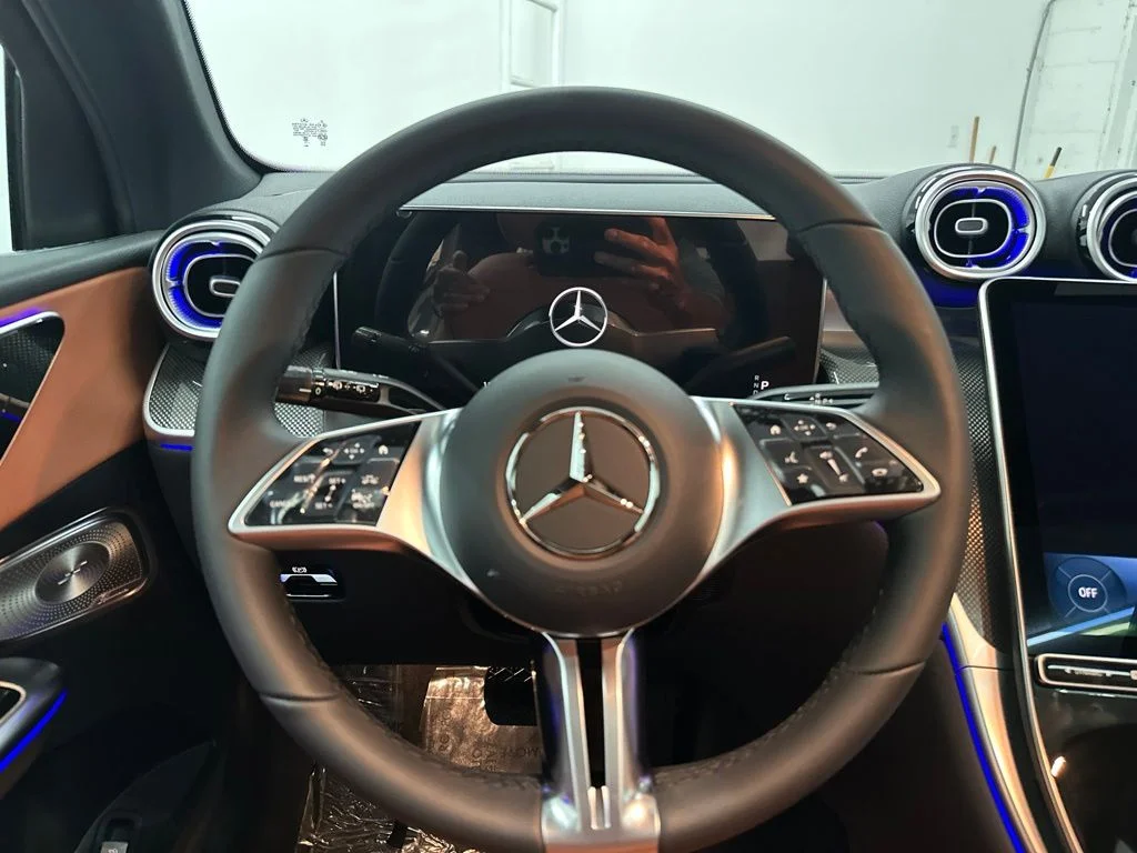 New 2027 Black Mercedes-Benz GLC 300 image 24