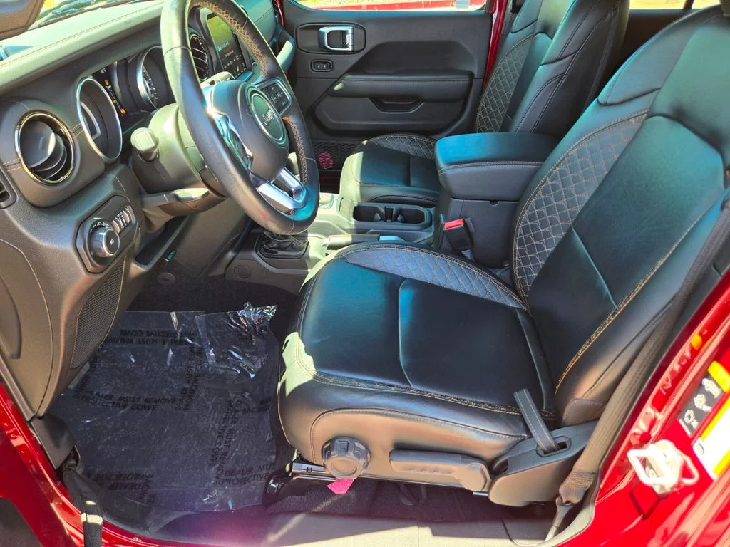 Used 2021  Jeep Unlimited Sahara High Altitude image 8