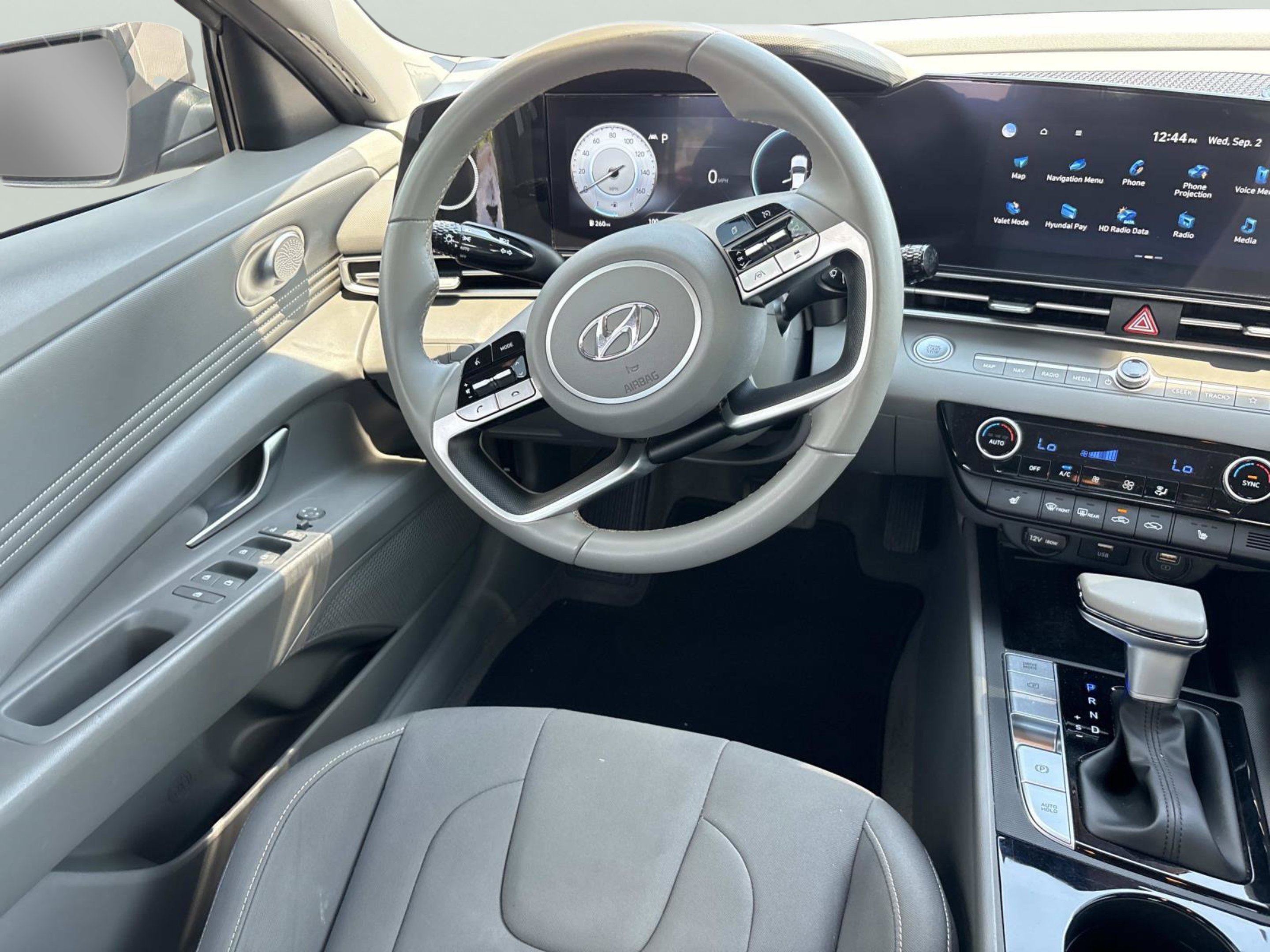 Used 2023 Fluid Metal Hyundai SEL image 9