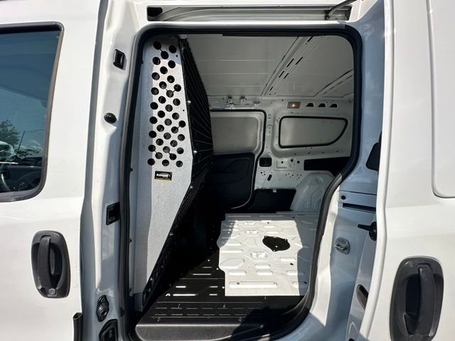 Used 2021 White Ram Tradesman SLT image 19