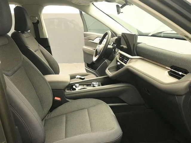 New 2026 Carbonized Gray Metallic Ford Active image 17