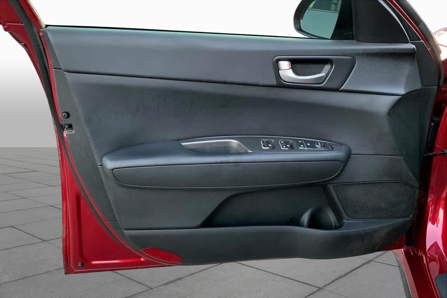 Used 2019 Passion Red Kia S image 19