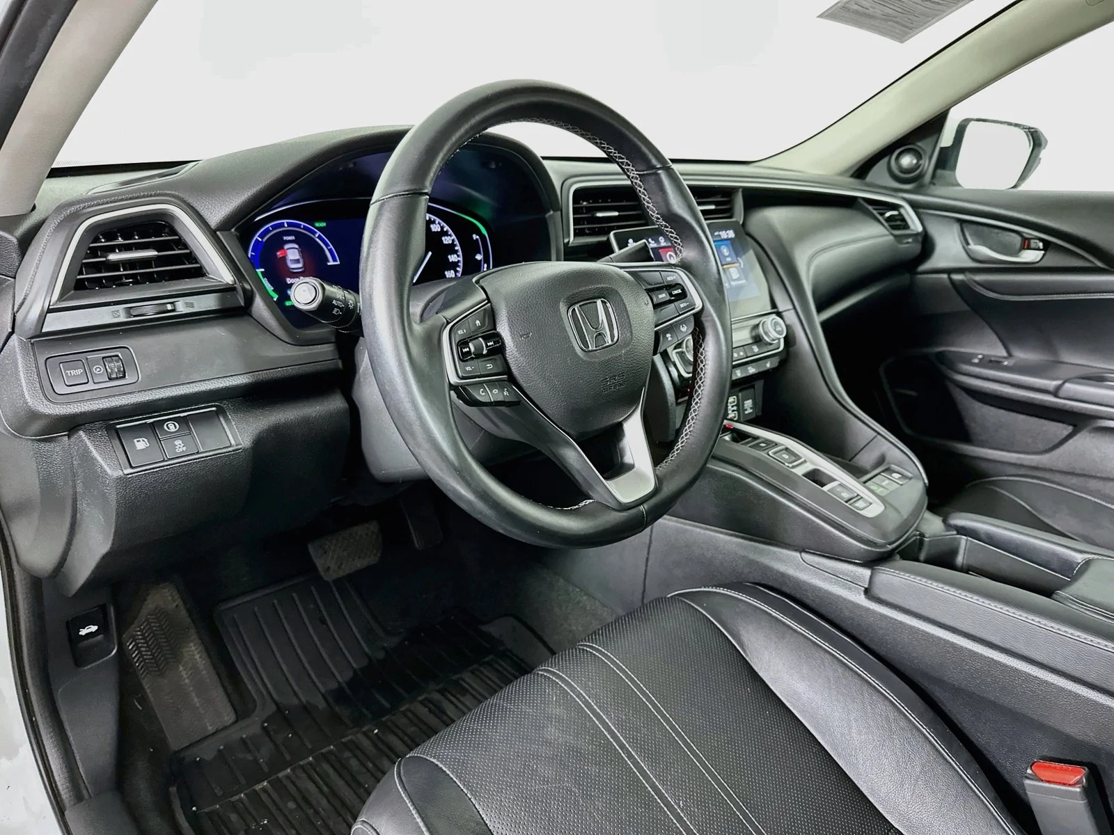 Used 2019 White Orchid Pearl Honda Touring image 9