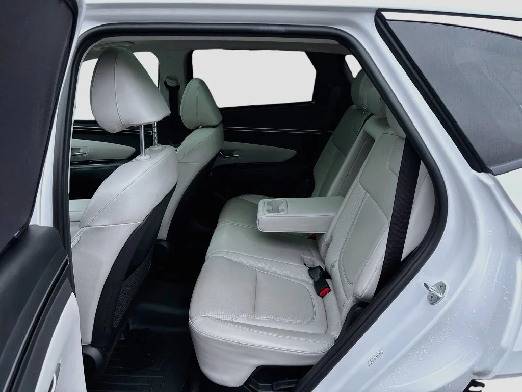 Used 2022 Quartz Hyundai Limited image 31