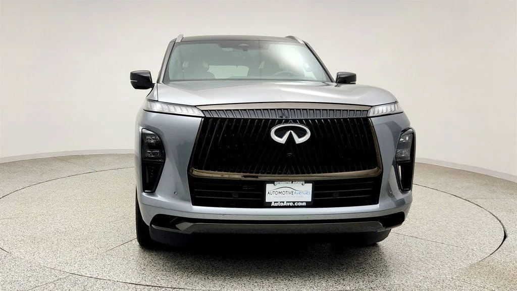 Used 2025 Dynamic Metal/Black Obsidian INFINITI AUTOGRAPH AWD image 2