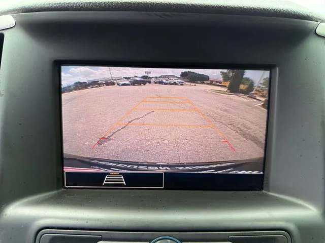 Used 2022 Black GMC SLE image 13