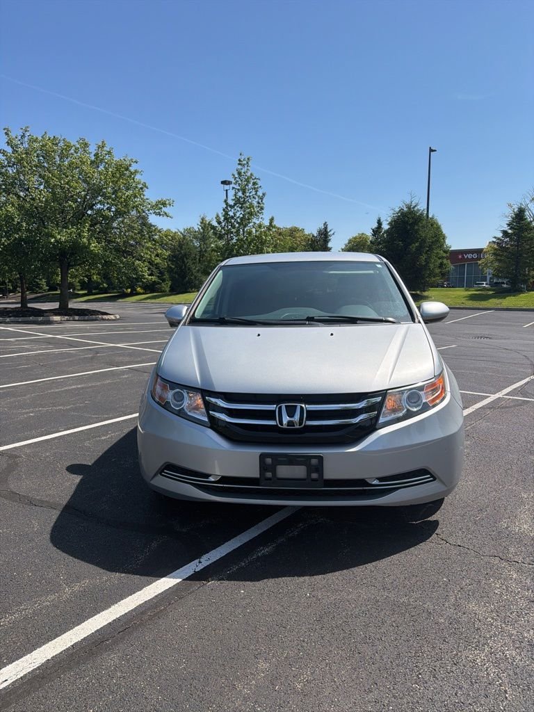 2015 Honda Odyssey EX's photo
