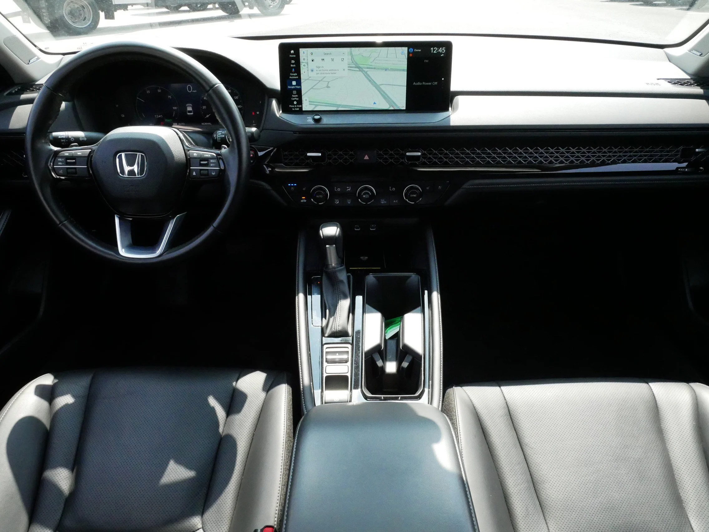 Used 2024 Solar Silver Metallic Honda Touring image 10