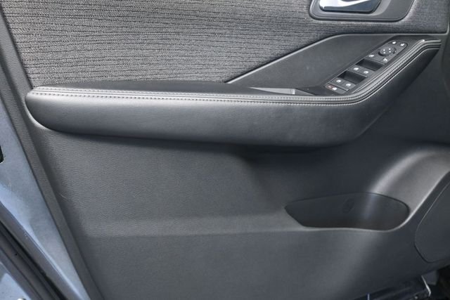 2023 Nissan Rogue SV - Photo 15