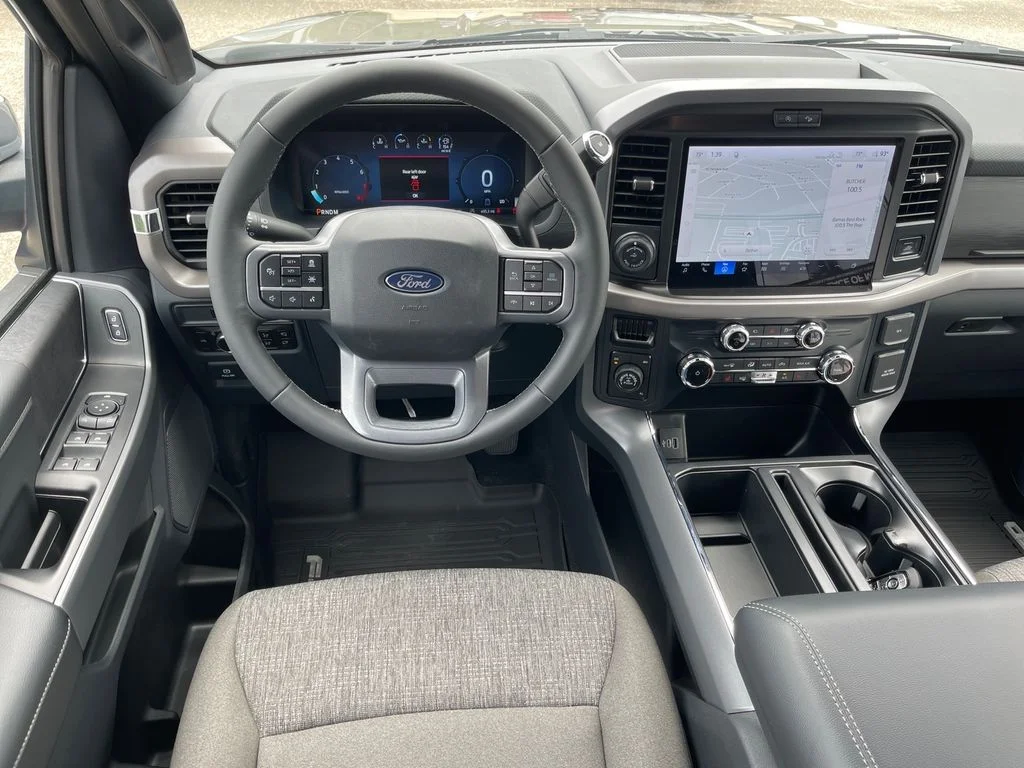 New 2026 Marsh Gray Ford XLT image 3
