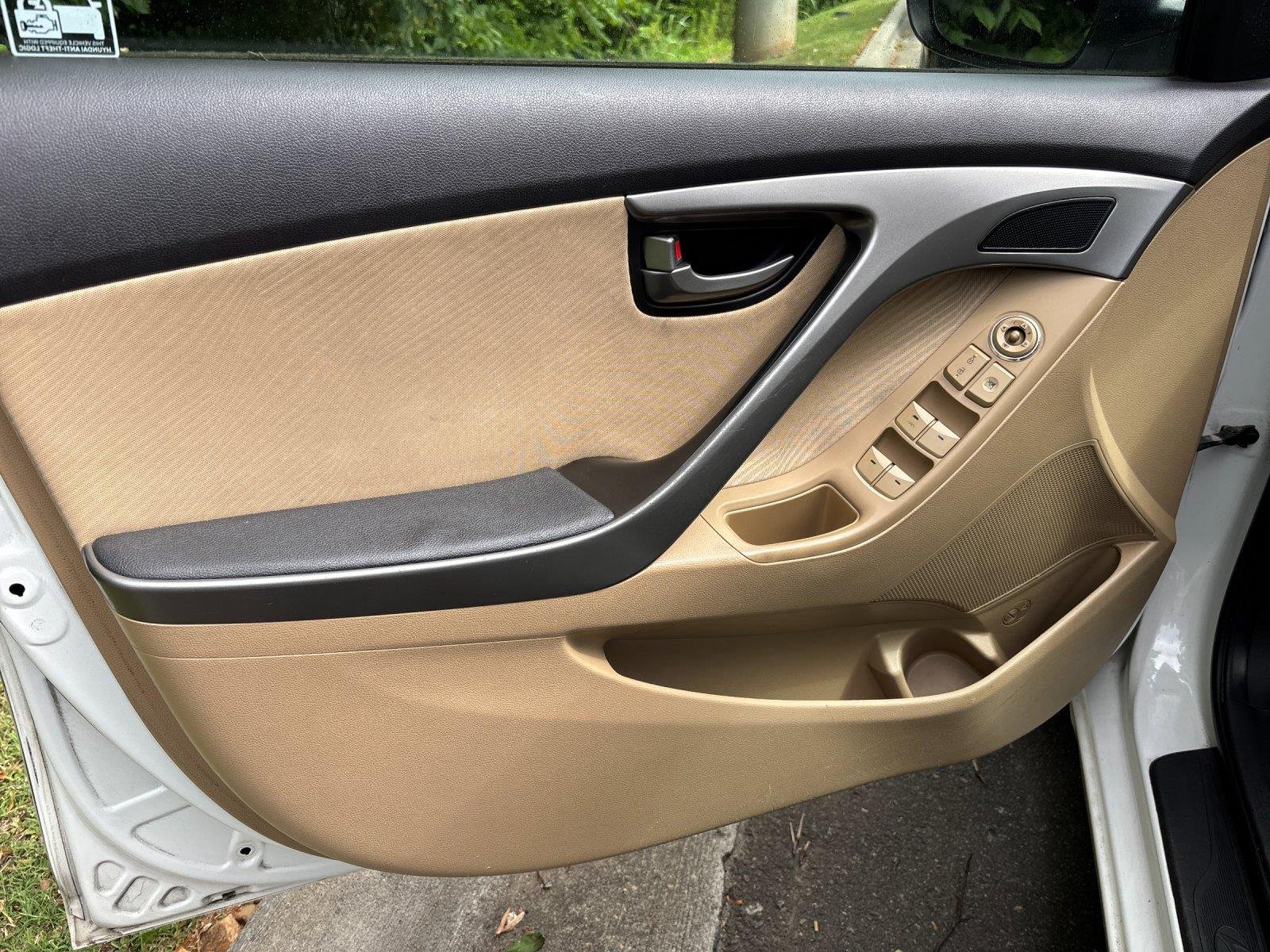 Used 2013 Shimmering White Hyundai GLS PZEV image 12