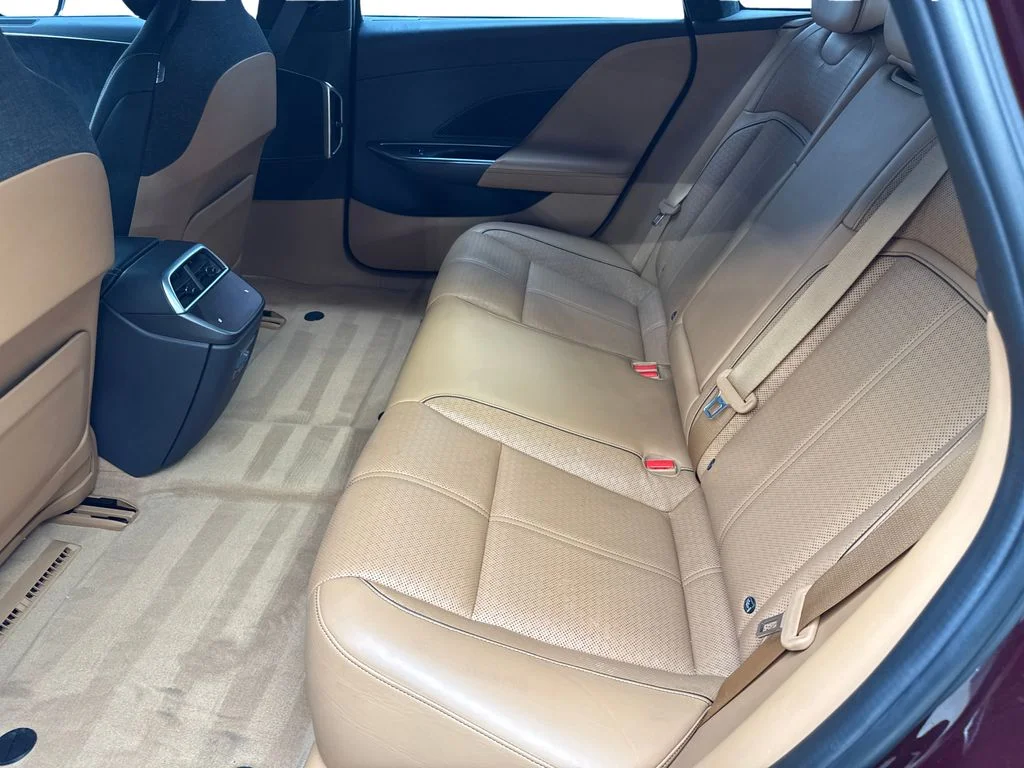 Used 2022 Red Lucid Grand Touring image 34
