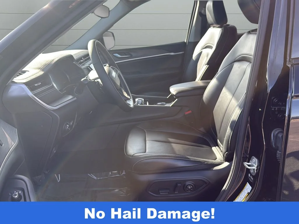 Used 2023 Black Jeep Limited image 10