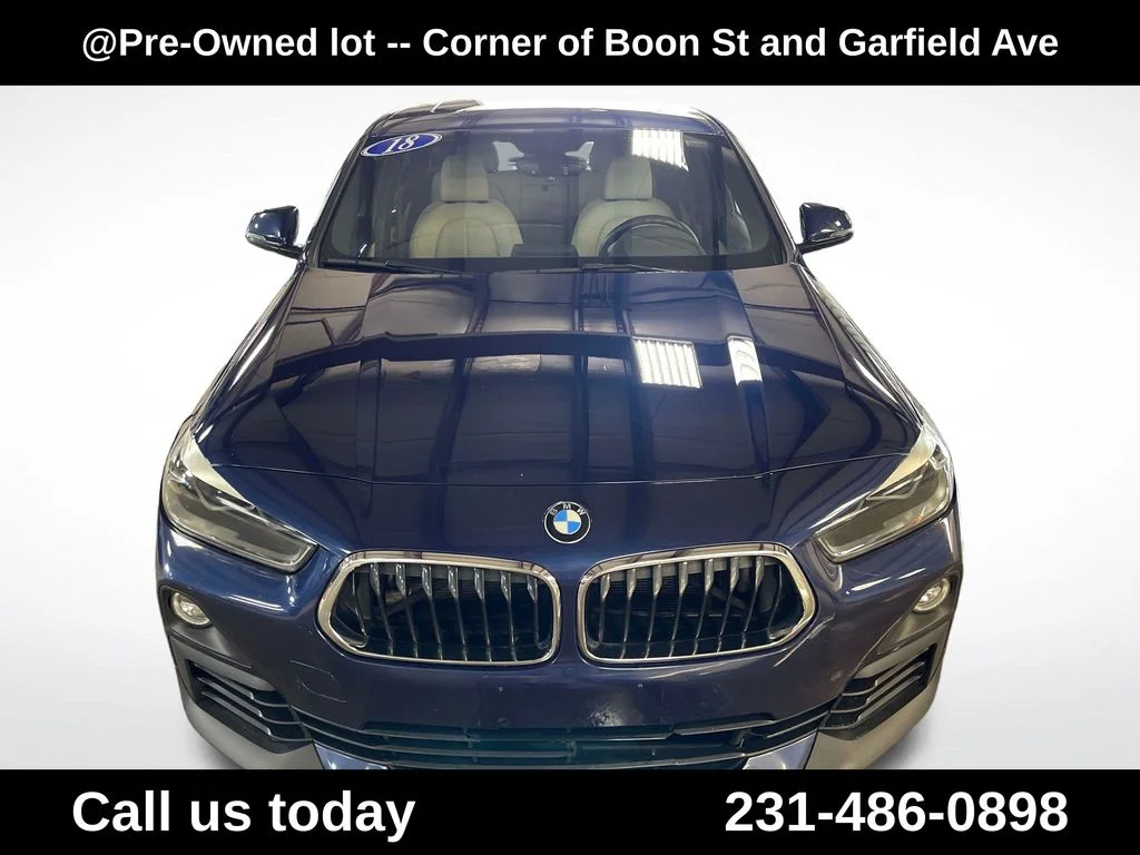 Used 2018 Blue BMW xDrive28i image 8