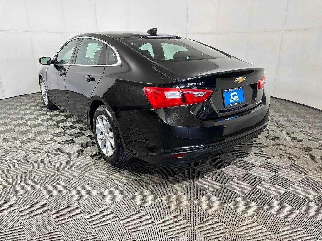Used 2024 Black Chevrolet LT image 5