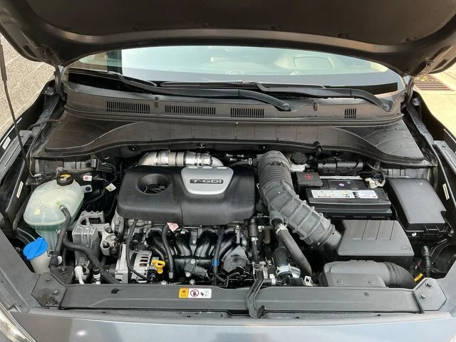 Used 2019 Gray Hyundai Ultimate image 24
