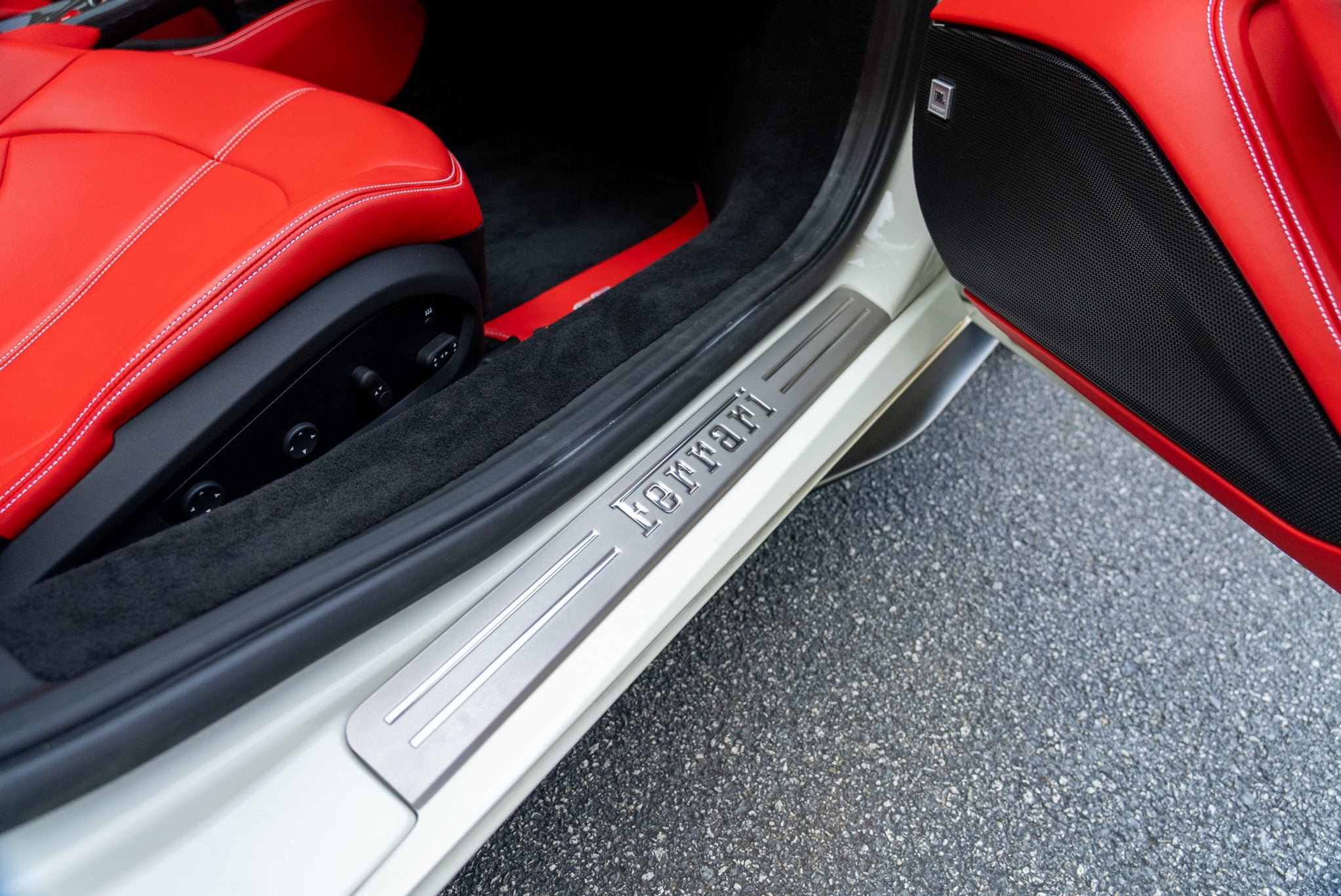 Certified Used 2022 Bianco Avus Ferrari  image 54