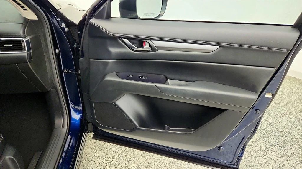 Used 2020 Deep Crystal Blue Mica Mazda Touring FWD image 25