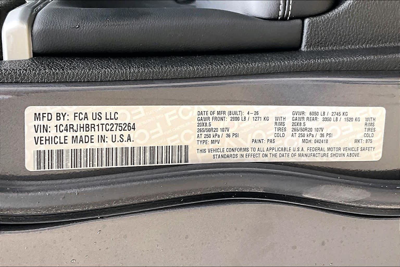 New 2026 Baltic Gray Metallic Clear-Coat Exterior Paint Jeep Limited image 20