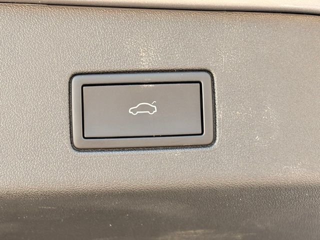 Used 2024 Silver Volkswagen Pro S image 15