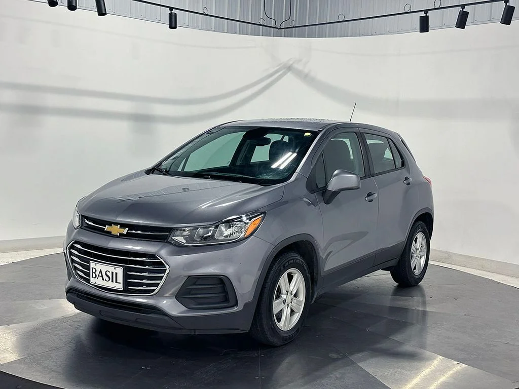 Used 2020 Gray Chevrolet LS image 8