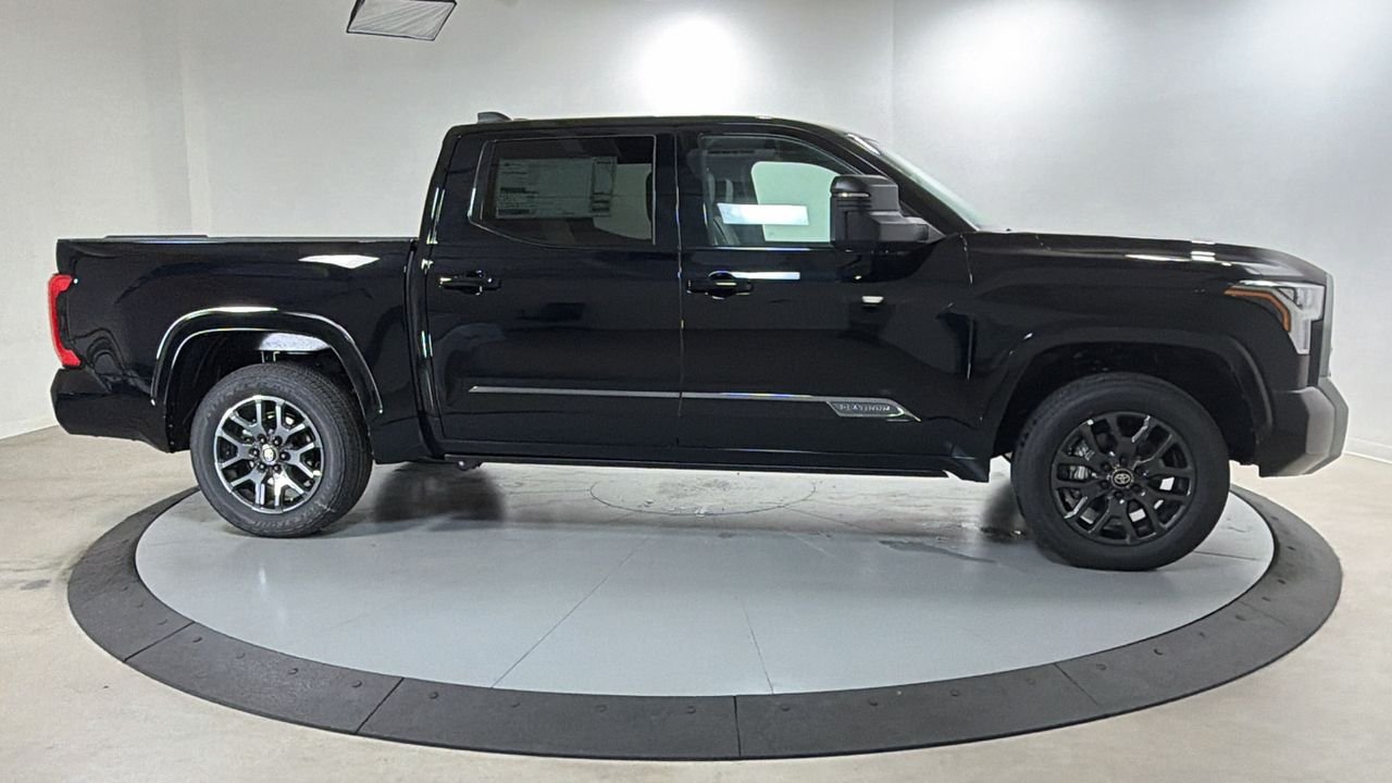 2026 Toyota Tundra Platinum - Photo 6
