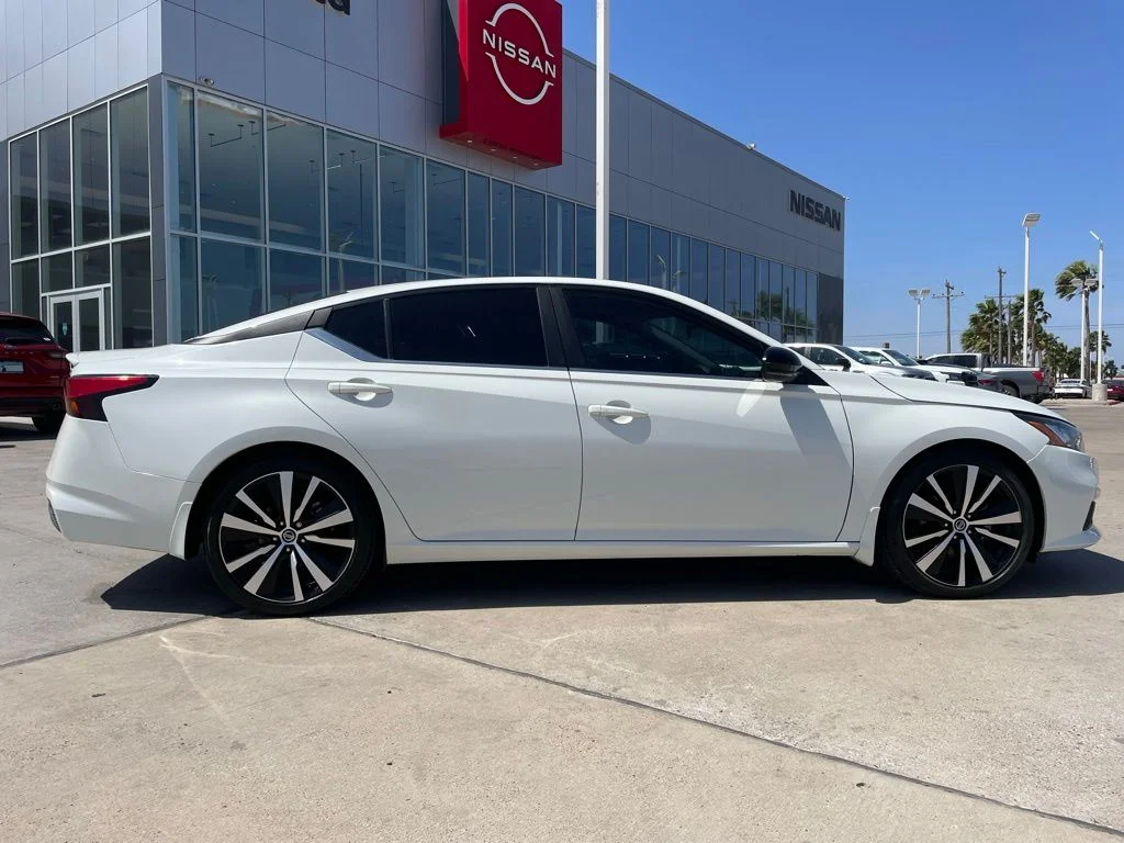 Certified 2022 Nissan Altima SR with VIN 1N4AL4CV7NN358562 for sale in Edinburg, TX