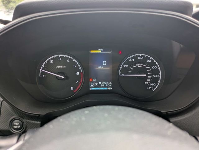 Used 2020 White Subaru Base image 23