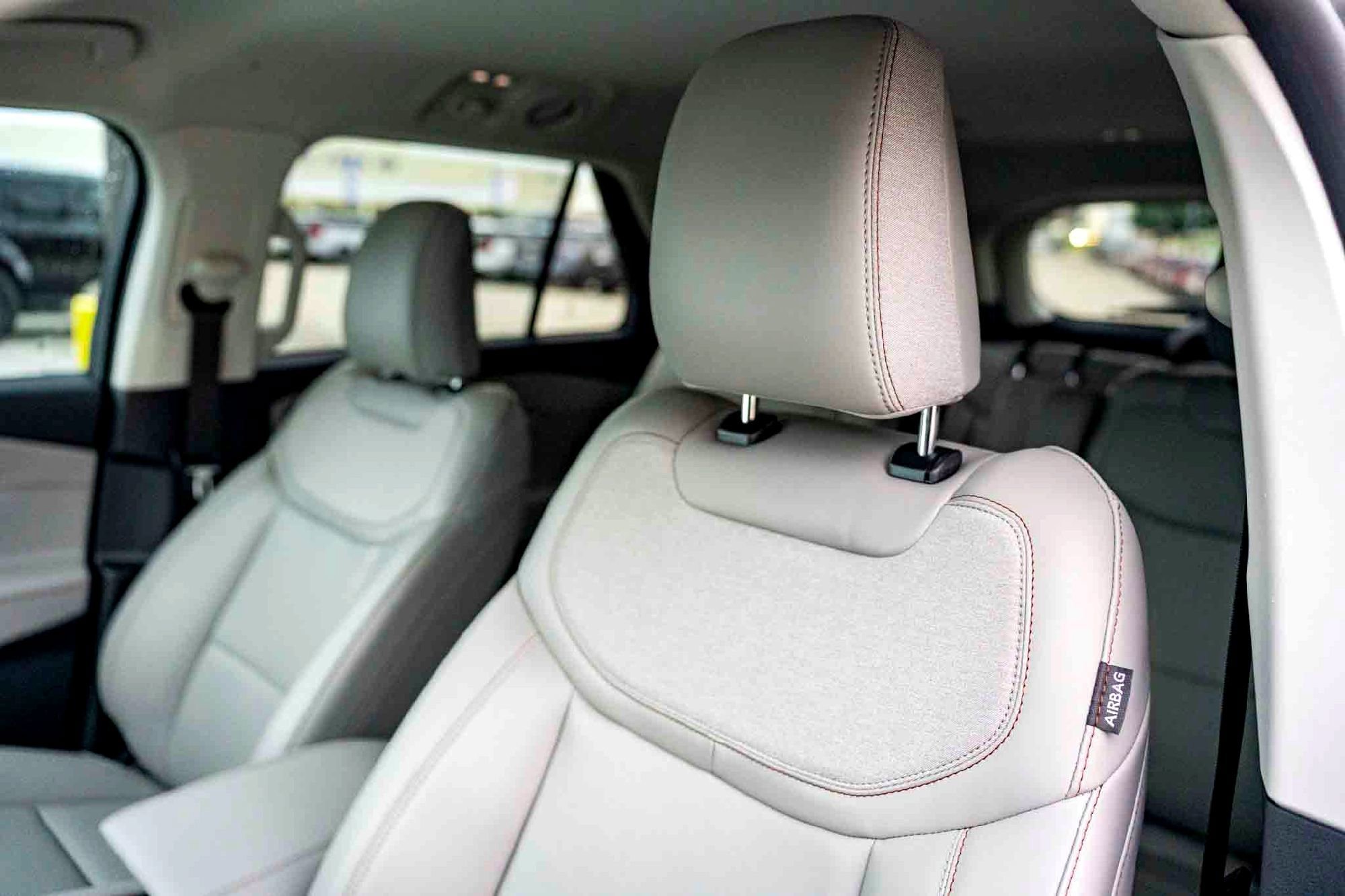 New 2026 Carbonized Gray Metallic Ford Active image 9