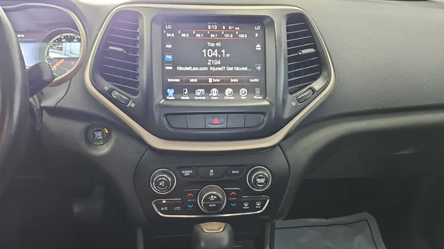 Used 2014 Brilliant Black Crystal Pearlcoat Jeep Limited image 13