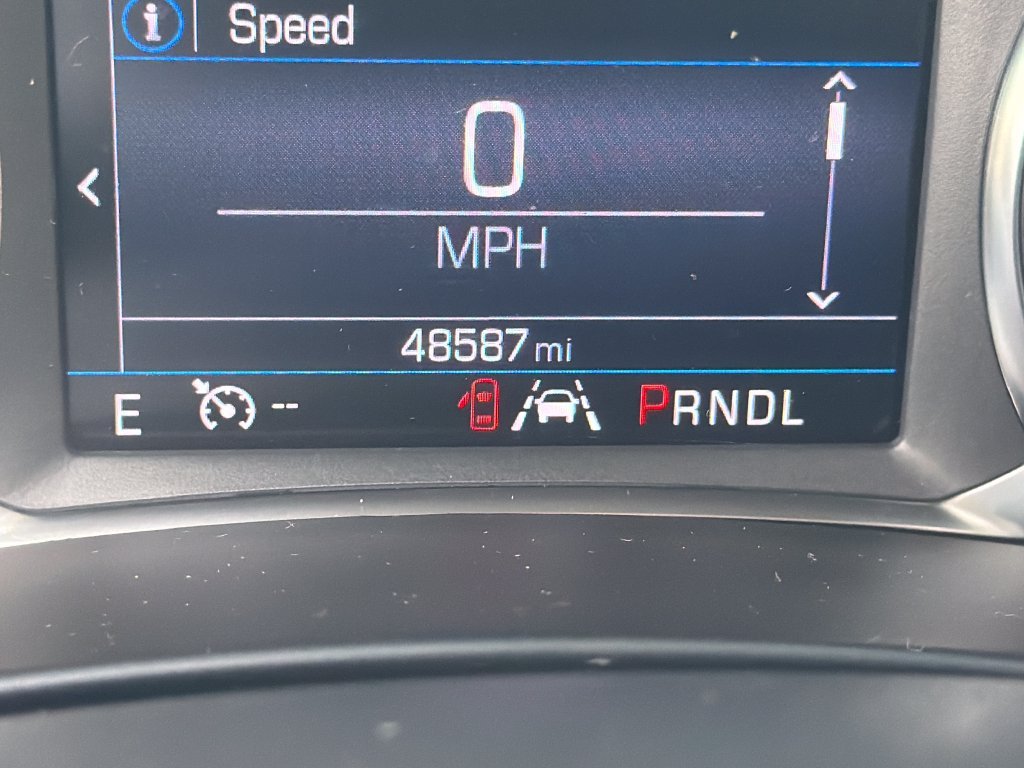 Used 2023 BLUE GLOW METALLIC Chevrolet LT image 16