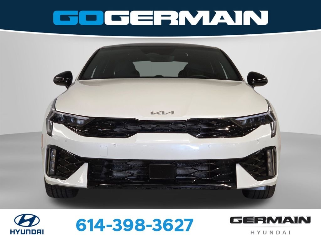 Used 2025 White Kia GT-Line image 2