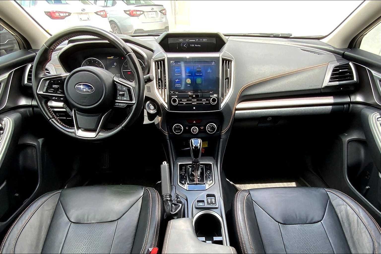 Used 2022 Crystal White Pearl Subaru Limited image 14