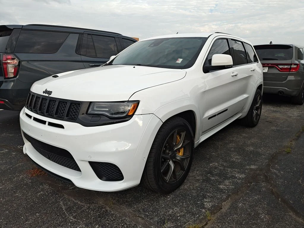 Used 2018 White Jeep Trackhawk image 1