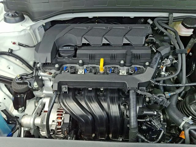 New 2026 White Hyundai SE image 19