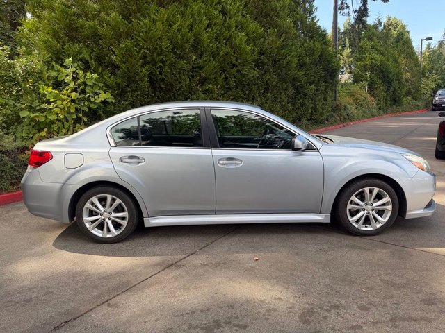 2013 Subaru Legacy 2.5i