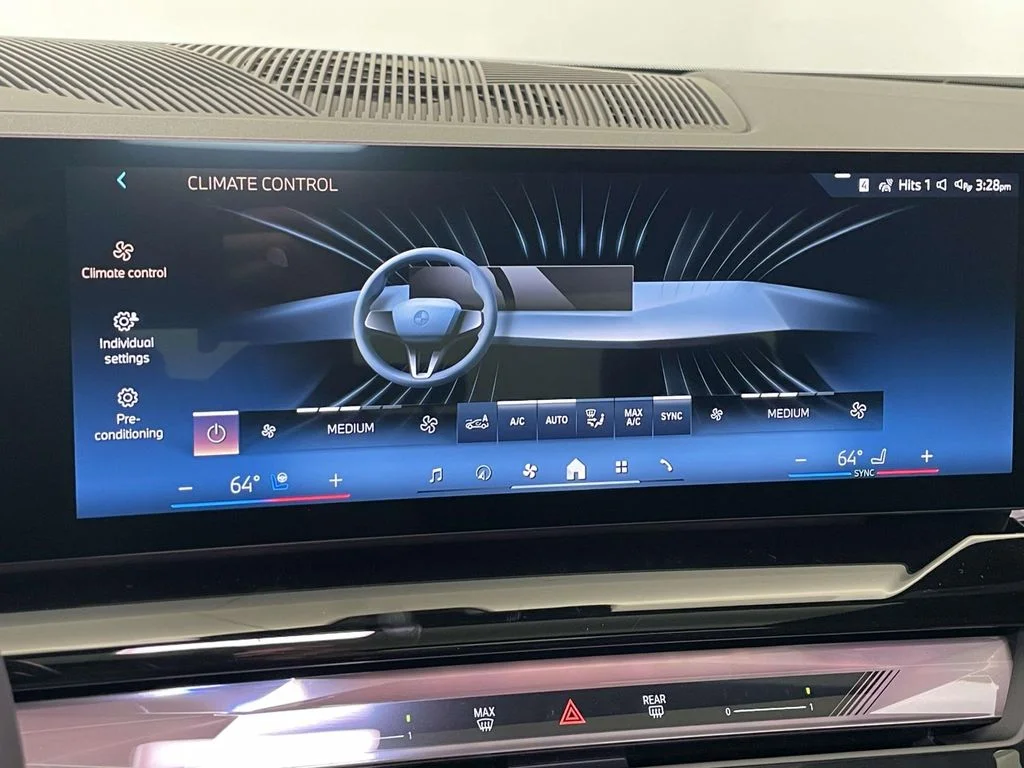 2026 BMW 5 Series 550e - Photo 26